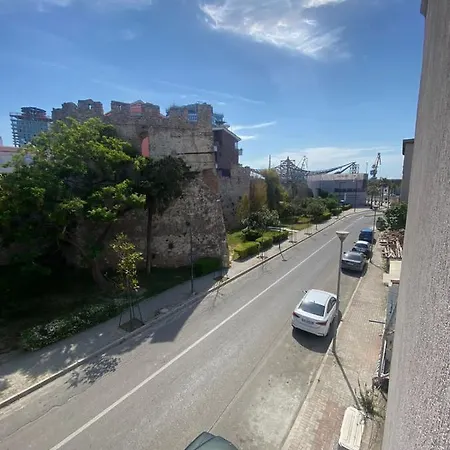 Vollga Promenade Lovely 2 Bedroom * Durrës