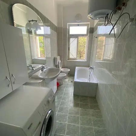 Vollga Promenade Lovely 2 Bedroom Appartement *
