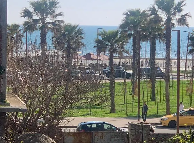 Vollga Promenade Lovely 2 Bedroom Apartment Durres
